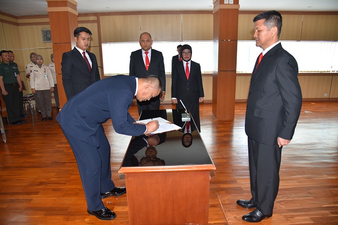 Acara Pengangkatan Sumpah, Pelantikan dan Serah Terima Ses Badiklat Kemhan dan Pejabat Eselon III Badiklat Kemhan